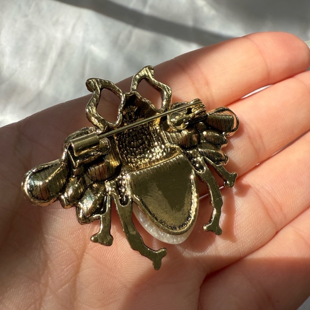 Vintage Gold color Bee Brooch with Crystal Accents - Picture 4 of 5